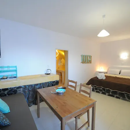 Manias Residences Apartmanhotel