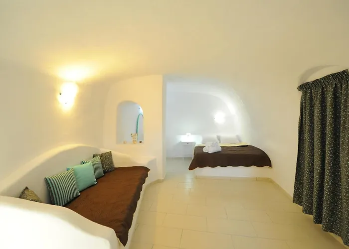 Manias Residences 4*