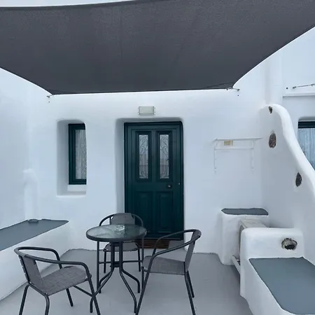 Manias Residences 4* Fira (Santorini)