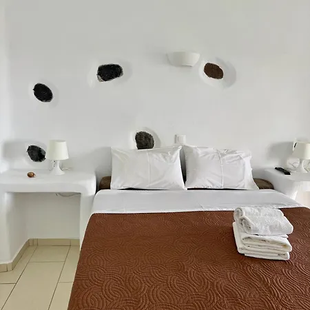 Manias Residences Апарт-отель