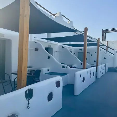 Manias Residences Ξενοδοχείο με διαμερίσματα Φηρά