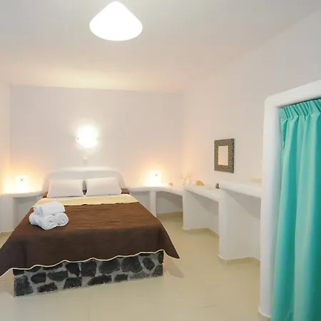 Апарт-отель Manias Residences 3*