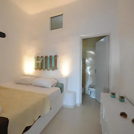 Manias Residences 3*