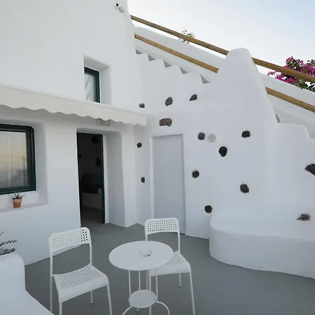 Апарт-отель Manias Residences