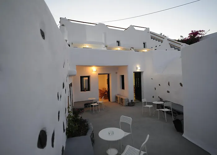 מלון דירות Manias Residences