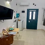 Aparthotel Manias Residences